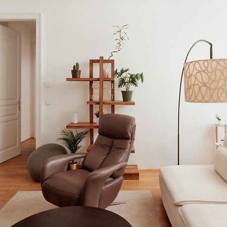 Stylish Designer Apartment At The Center Of Vienna Naschmarkt Esterno foto